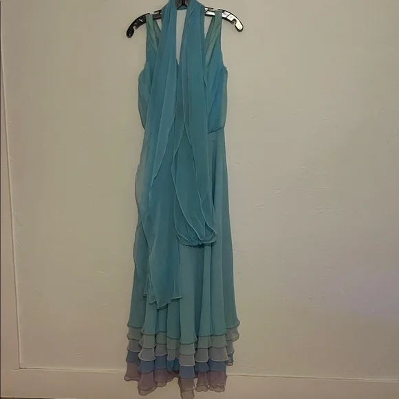 Aqua V-Neck Maxi Dress with Floral Waist Accent - Picture 4 of 11